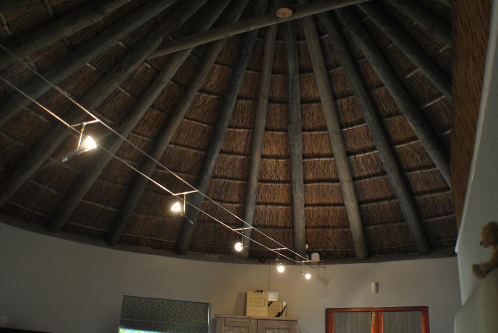 Roundhouse Guesthouse 弗朗斯胡克 外观 照片